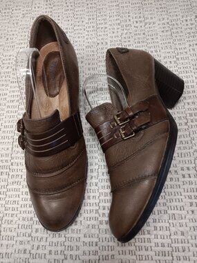 Earth 'Fia' women's leather slip-on pumps double monk strap  block heel sz 9 B